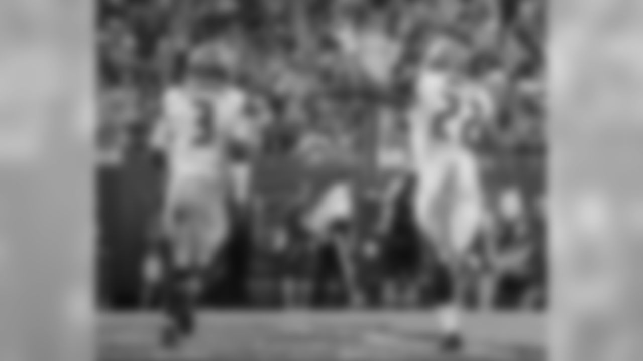 3 QB Jameis Winston and #22 RB Doug Martin