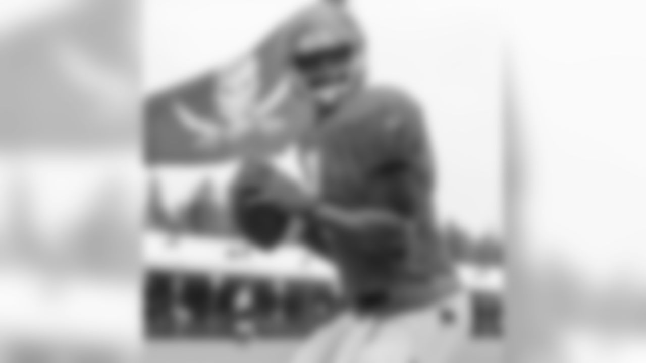 QB Jameis Winston