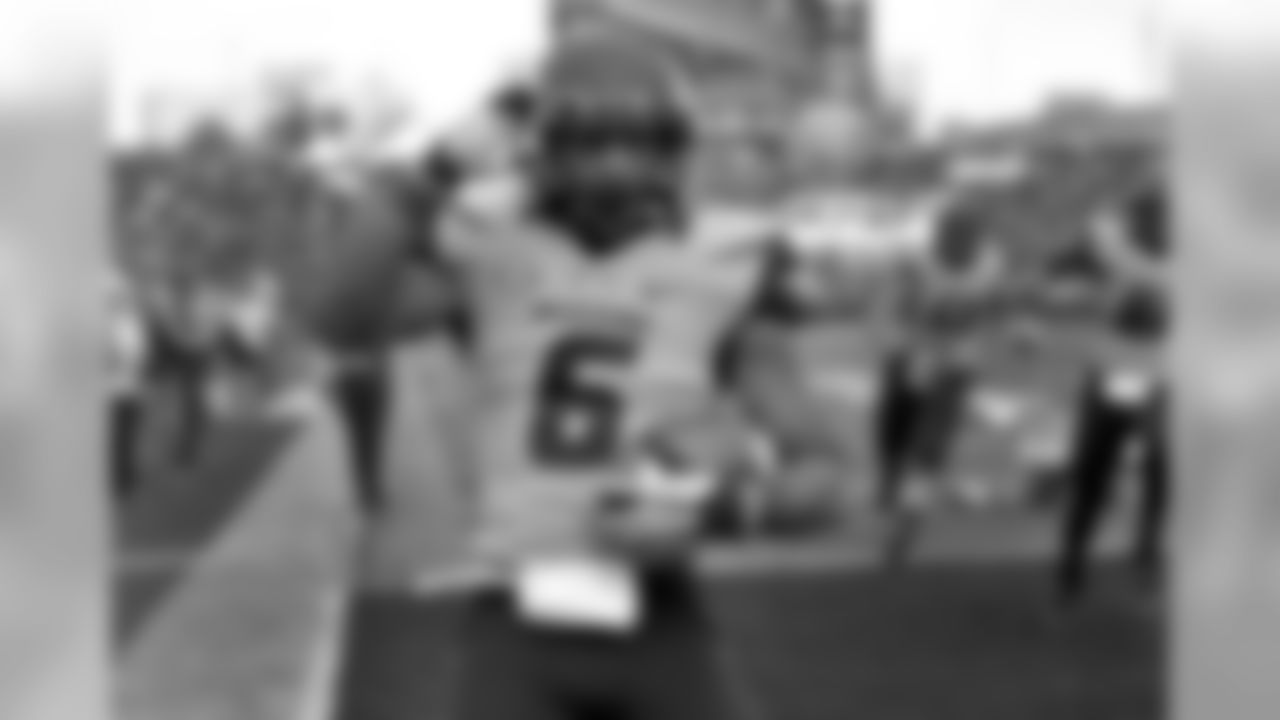 84. RB Marcus Murphy - NO