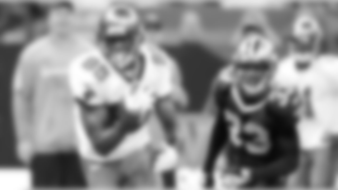 85 WR Maurice Stovall had 2 receptions for 45 yards in the game