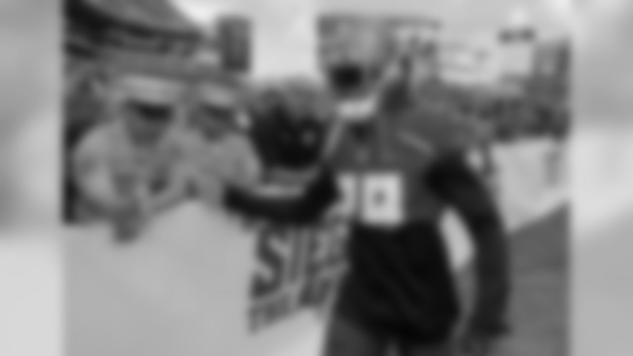 CB Vernon Hargreaves