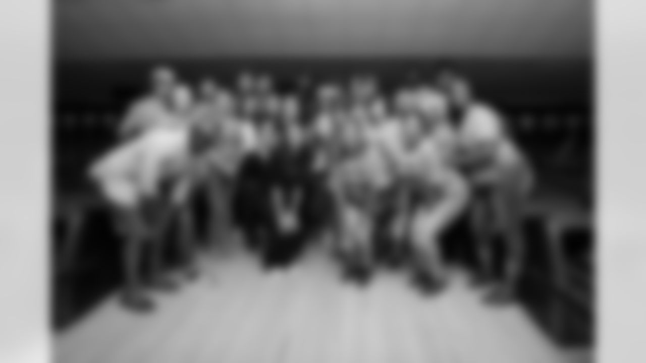 210610_TR_MikeEvansBowling_0056