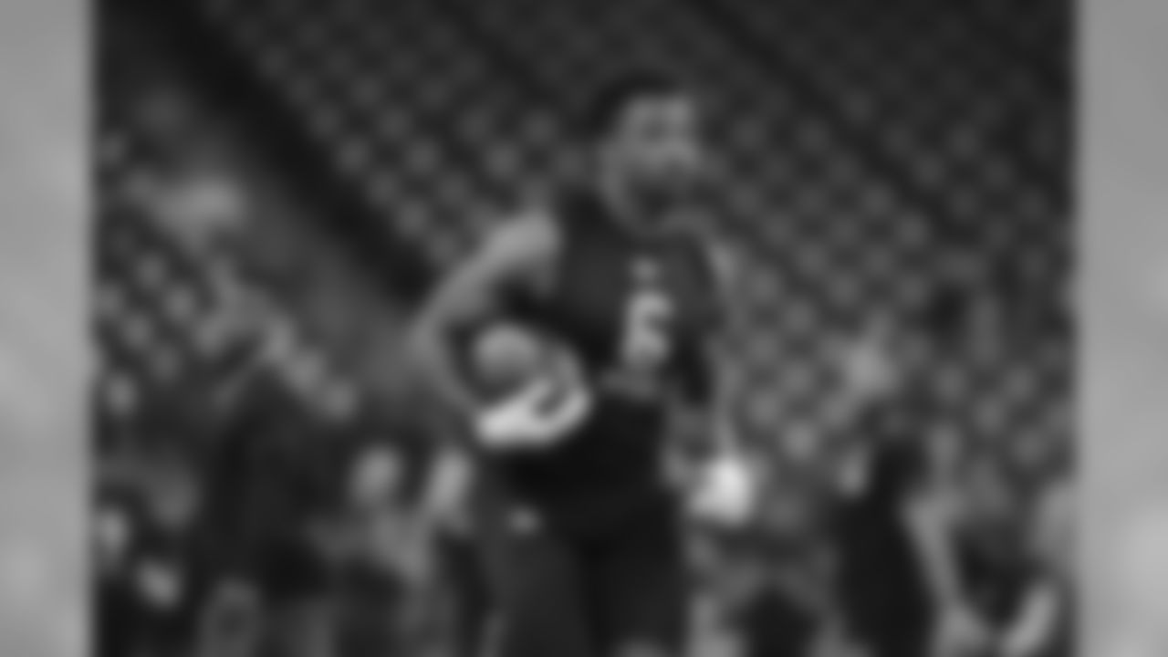 RB Raymond Calais