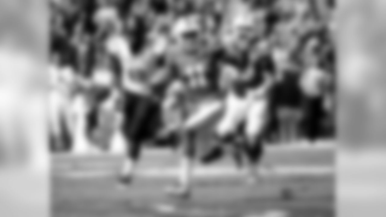 WR- Demarcus Robinson, Florida