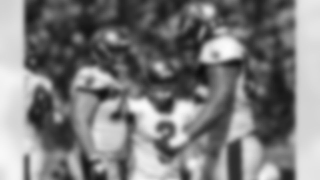 3 K Matt Bryant kicks a 49 yard field goal in the 3rd quarter