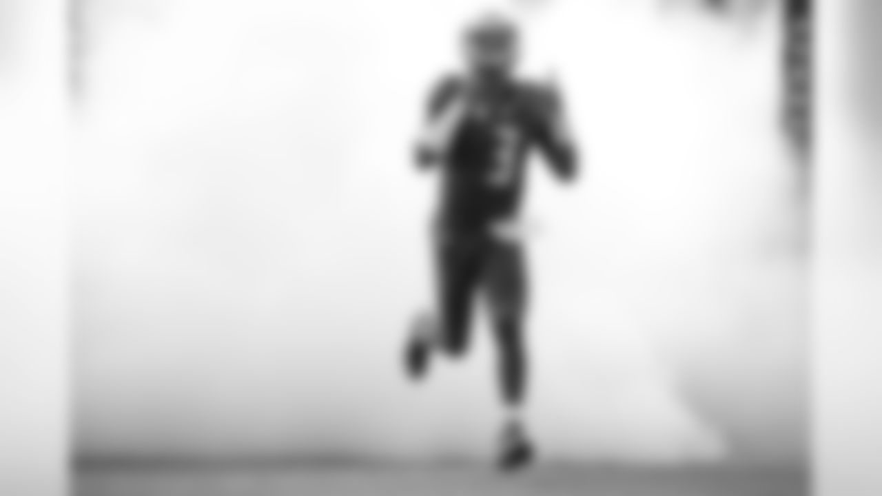 3 QB Jameis Winston