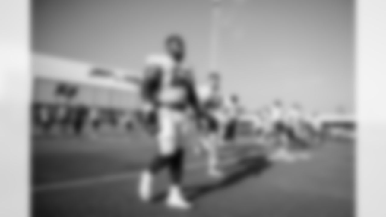 TAMPA, FL - July 29, 2022 - Guard Nick Leverett #60 of the Tampa Bay Buccaneers during 2022 Training Camp practice at AdventHealth Training Center. Photo By Kyle Zedaker/Tampa Bay Buccaneers