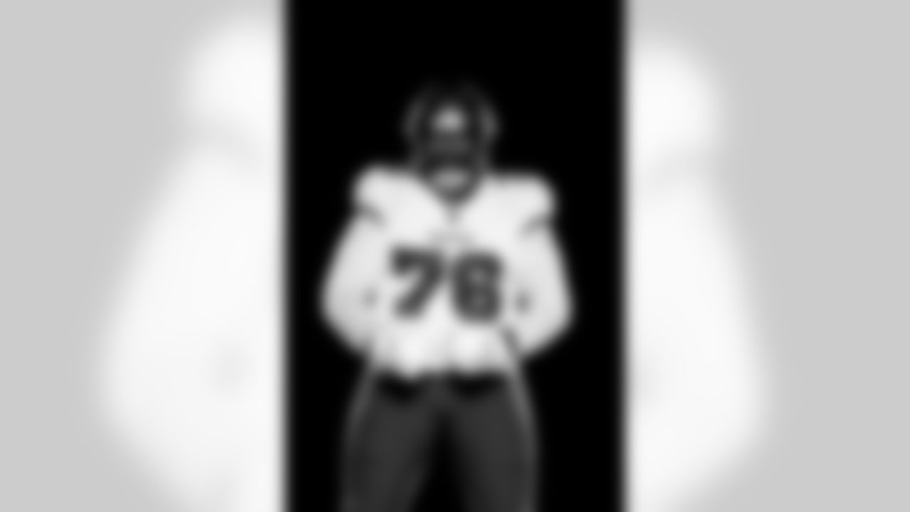 TAMPA, FL - June 07, 2021 - Offensive Tackle Donovan Smith #76 of the Tampa Bay Buccaneers during 2021 Asset Shoot. Photo By Kyle Zedaker/Tampa Bay Buccaneers