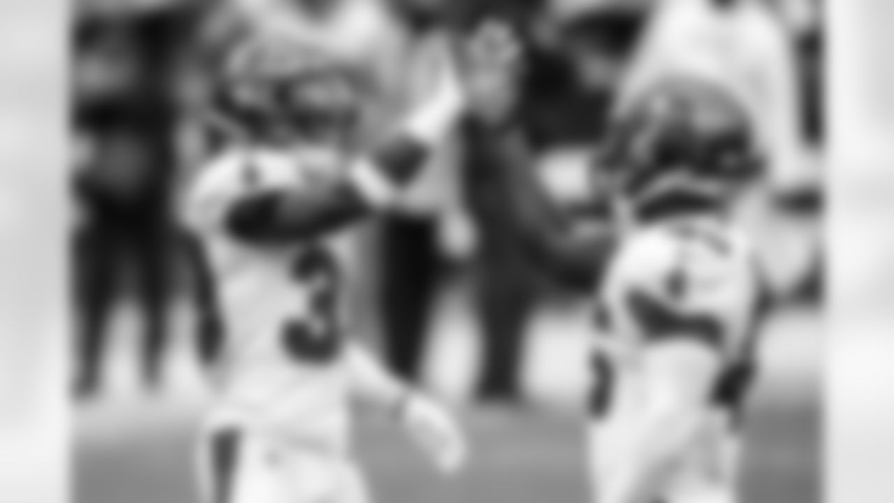 S Jordan Whitehead & ILB Devin White