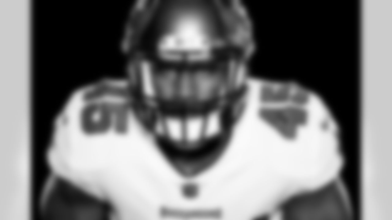 TAMPA, FL - June 06, 2021 - Inside Linebacker Devin White #45 of the Tampa Bay Buccaneers during 2021 Asset Shoot. Photo By Kyle Zedaker/Tampa Bay Buccaneers