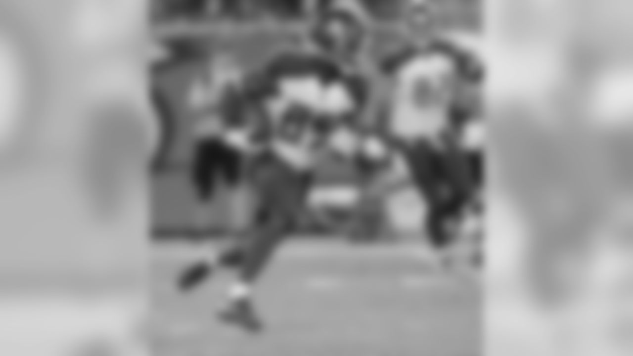 WR Bobo Wilson