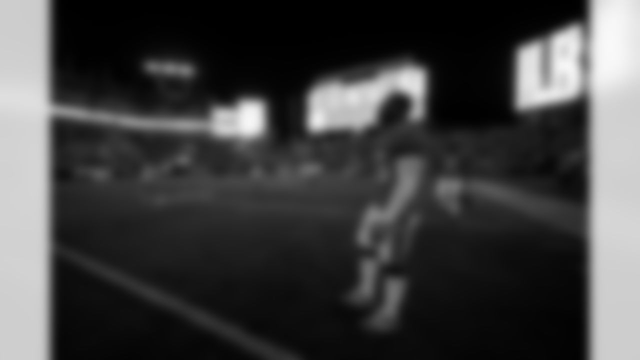 TAMPA, FL - November 22, 2021 - Inside Linebacker Devin White #45 of the Tampa Bay Buccaneers] before the game between the New York Giants and Tampa Bay Buccaneers at Raymond James Stadium. The Buccaneers won the game, 30-10. Photo By Kyle Zedaker/Tampa Bay Buccaneers