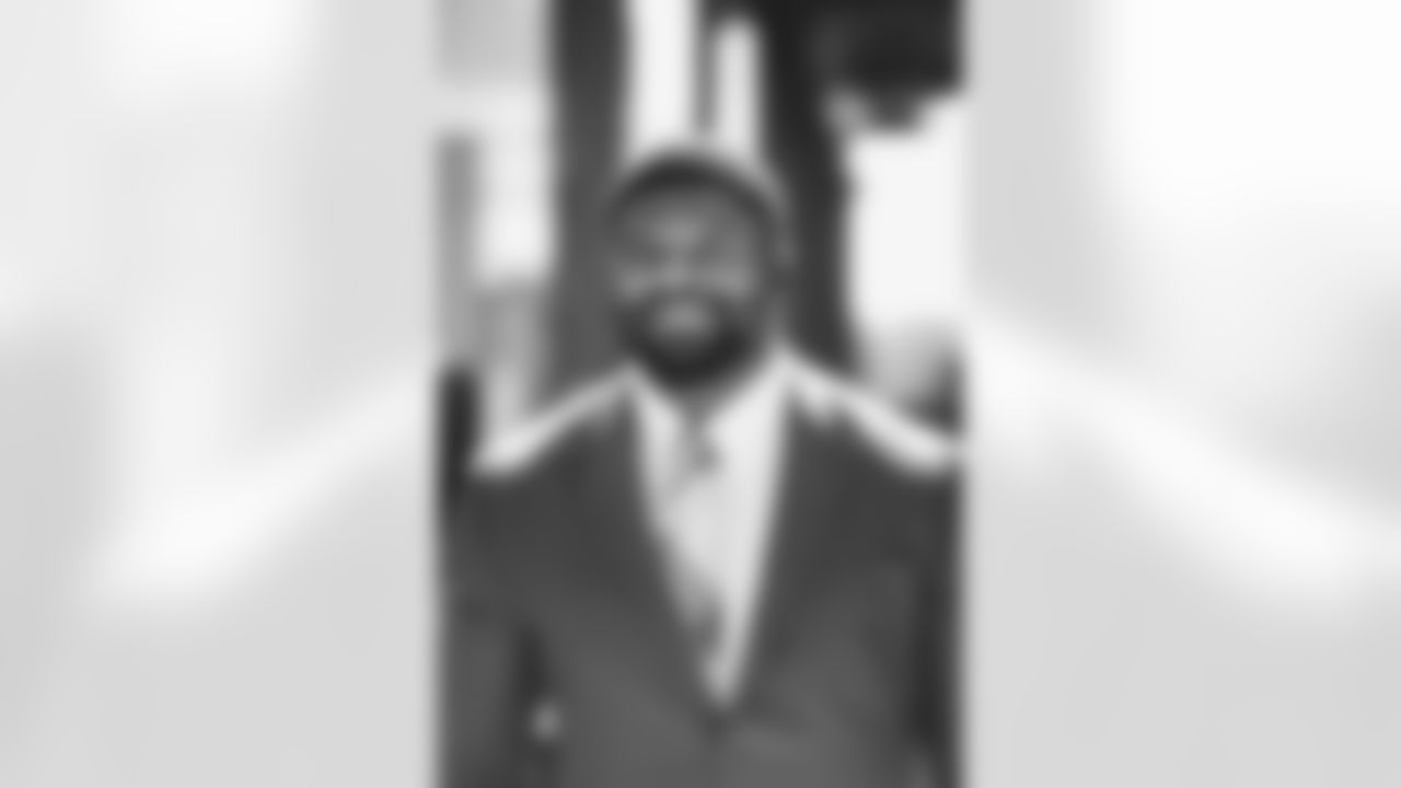 98 DT Clinton McDonald