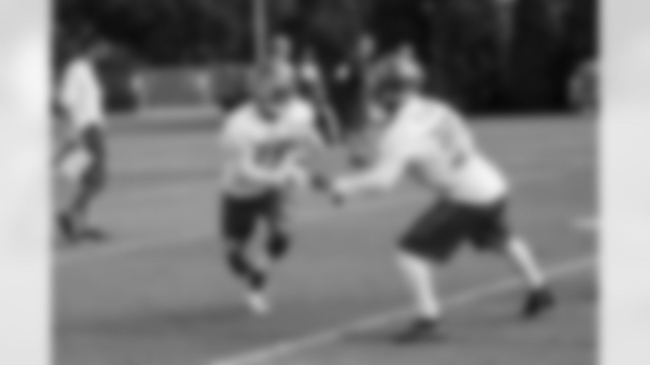 29 DB Ryan Smith and #35 CB Javien Elliott