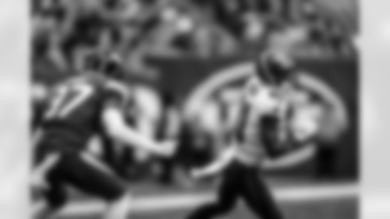 Bucs vs. Jets