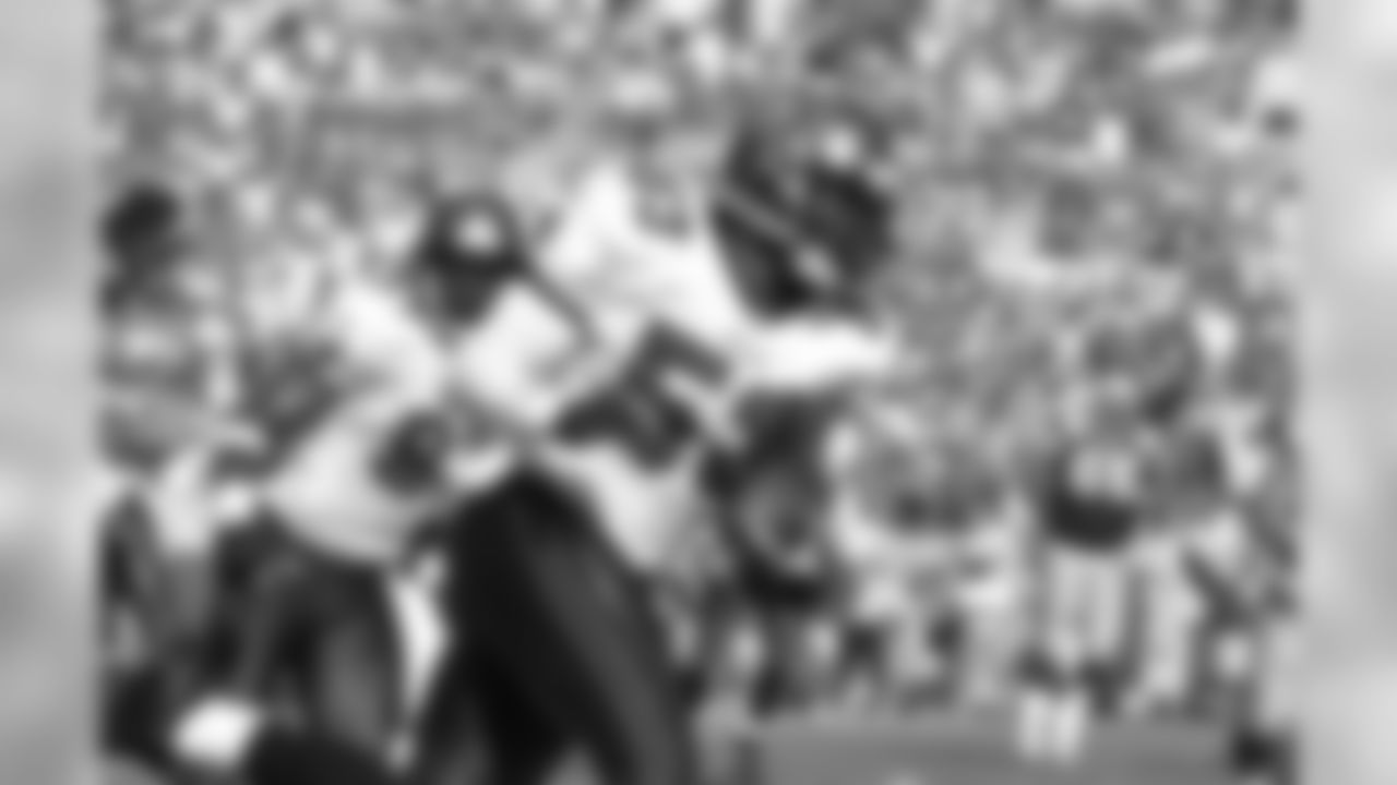 October 7, 2001 - Shelton Quarles picks off a pass against the Green Bay Packers and returns it 98 yards for a touchdown, the longest scoring play of any kind in Buccaneers history.
