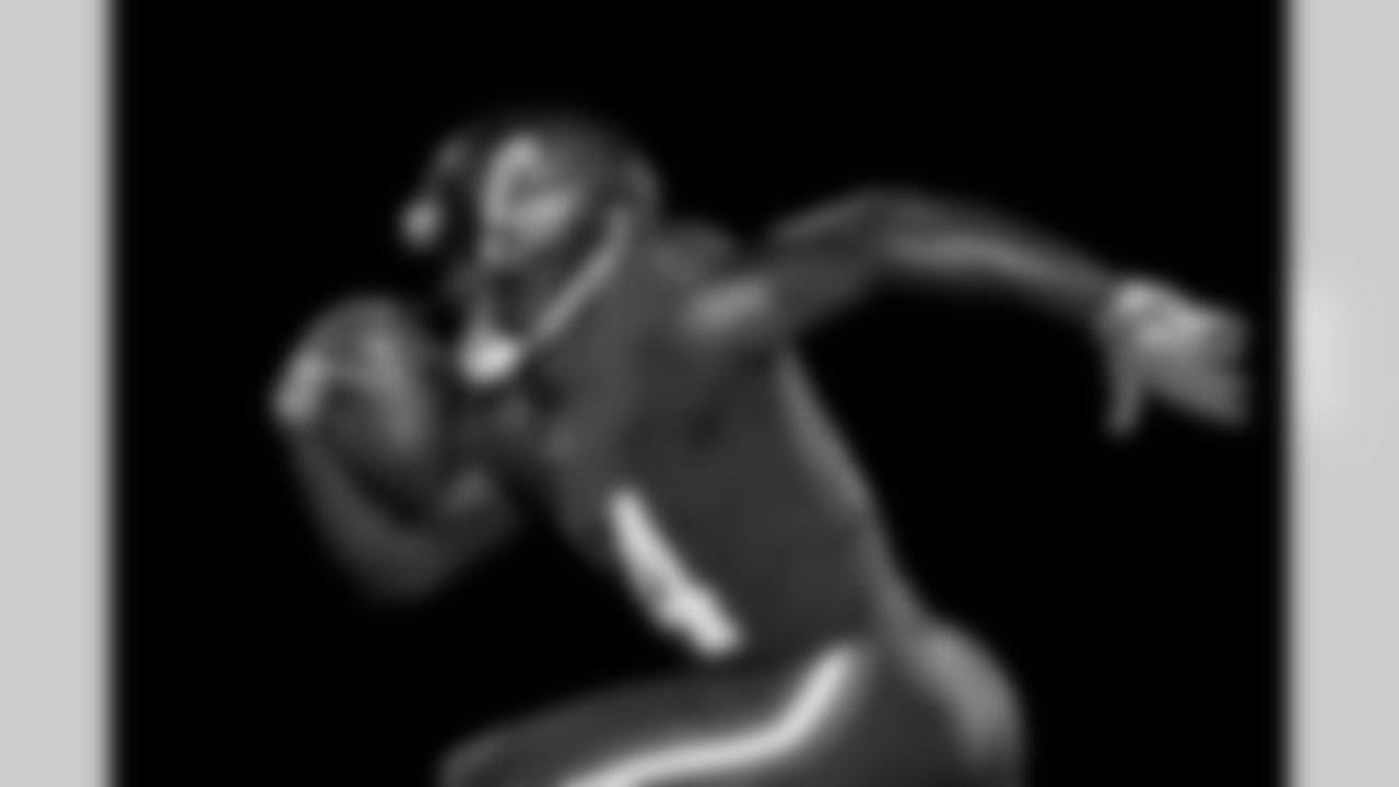 TAMPA, FL - June 06, 2021 - Wide Receiver Chris Godwin #14 of the Tampa Bay Buccaneers during 2021 Asset Shoot. Photo By Kyle Zedaker/Tampa Bay Buccaneers