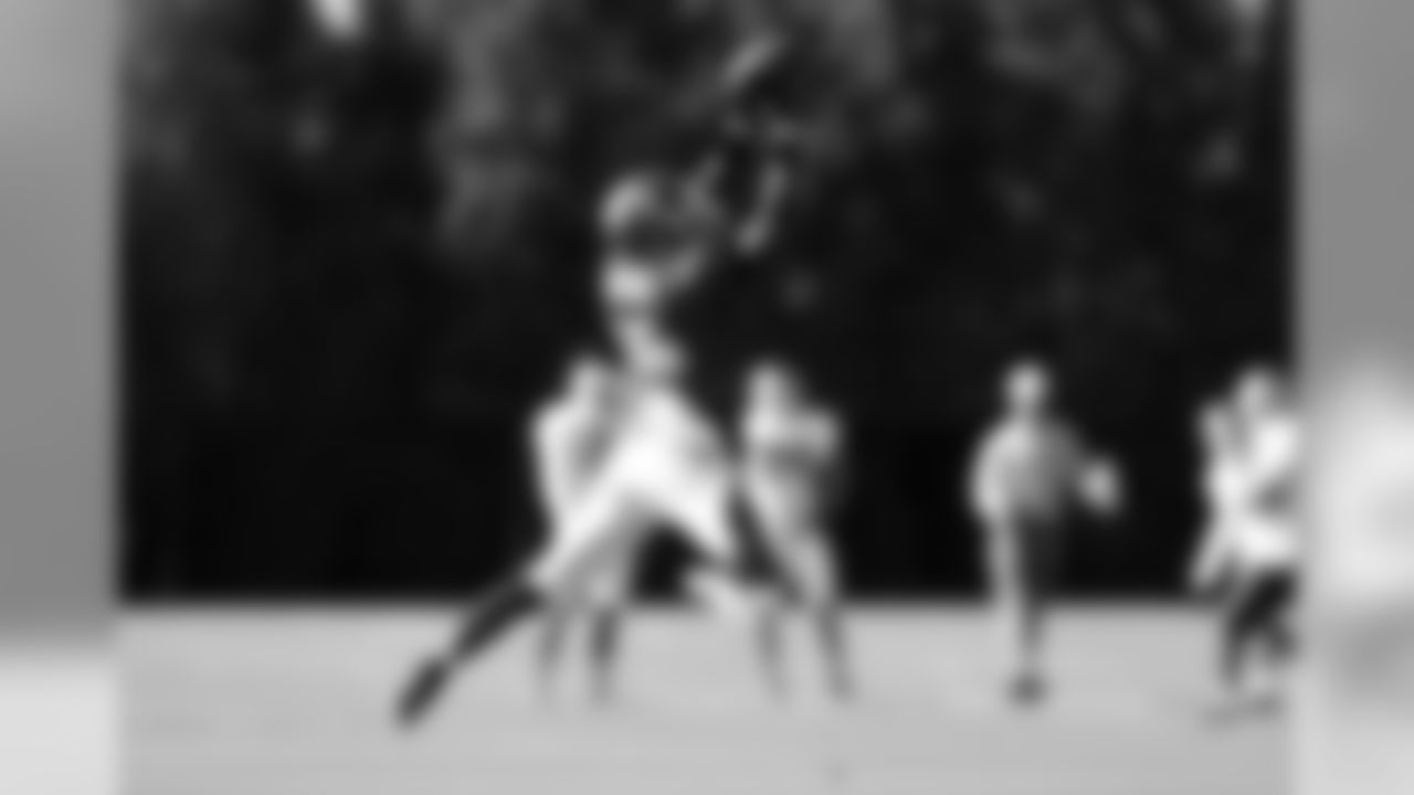 16 WR Freddie Martino