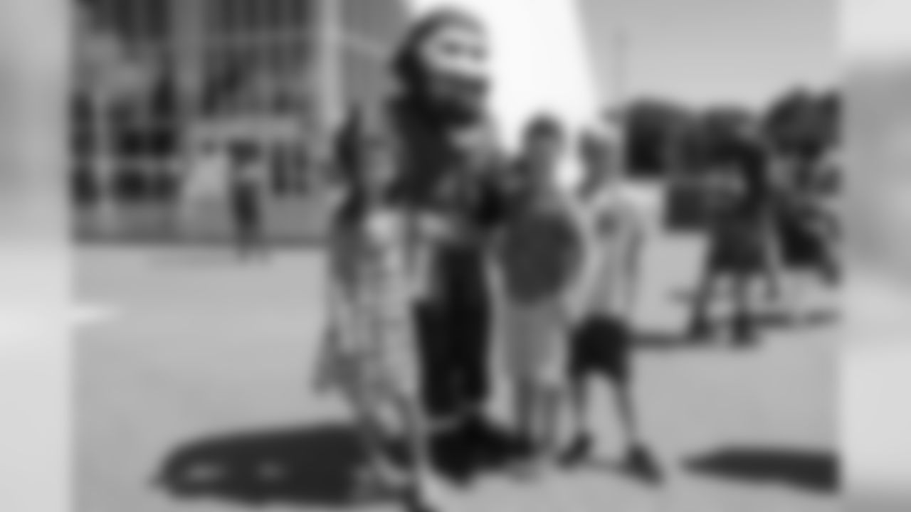 190730_TR_TrainingCamp5_fans_041