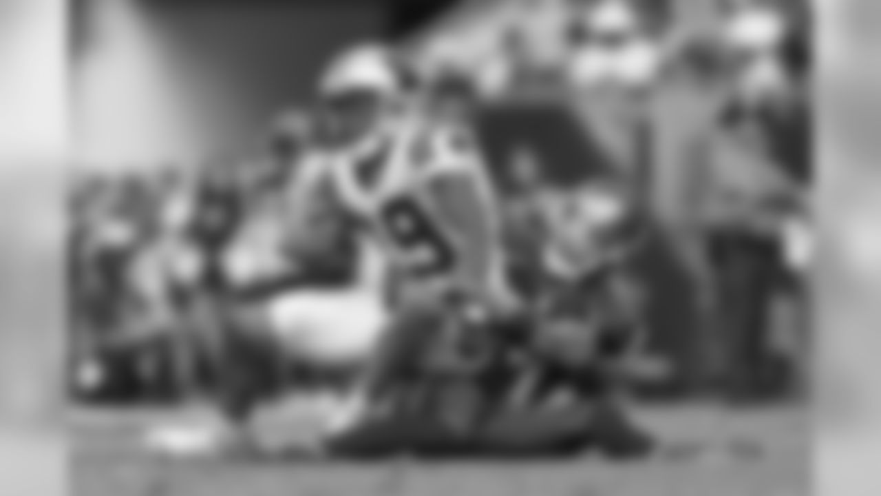 24 CB Brent Grimes