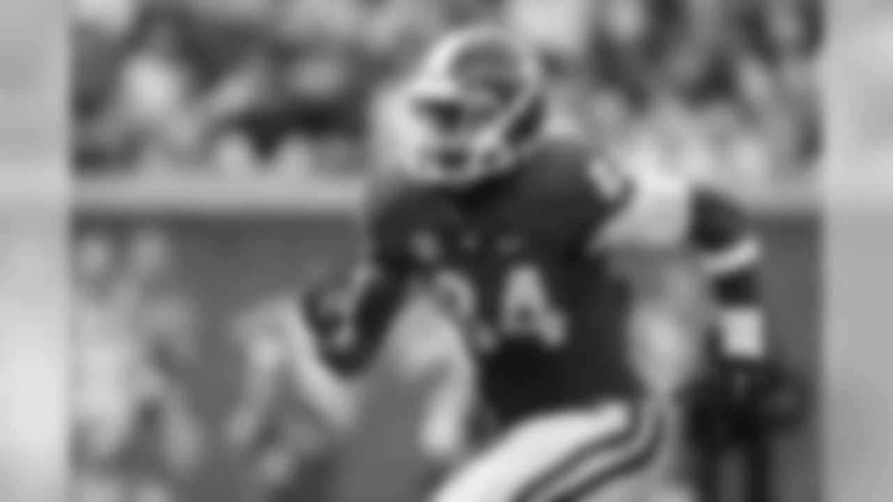 Jacksonville: Leonard Floyd, OLB, Georgia
MOCK TRADE: Jacksonville acquired this pick by moving from 5 to 15 in the first round with Tennessee.