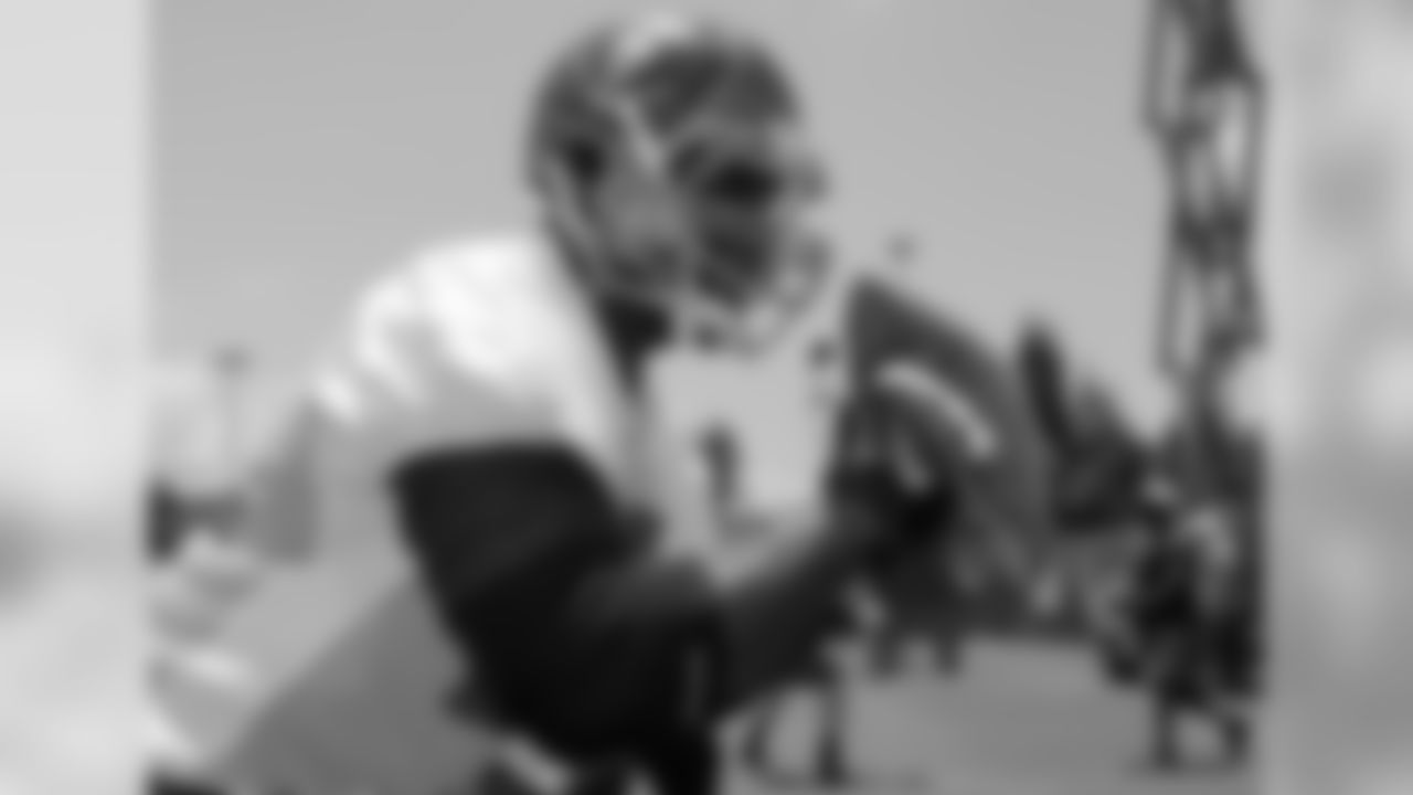 OT Demar Dotson