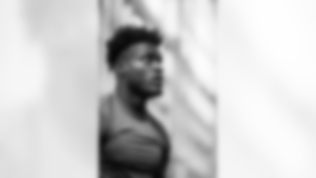 TAMPA, FL - April 26, 2022 - Wide Receiver Austin Watkins Jr. of the Tampa Bay Buccaneers during Phase 2 of the offseason program at AdventHealth Training Center. Photo By Kyle Zedaker/Tampa Bay Buccaneers