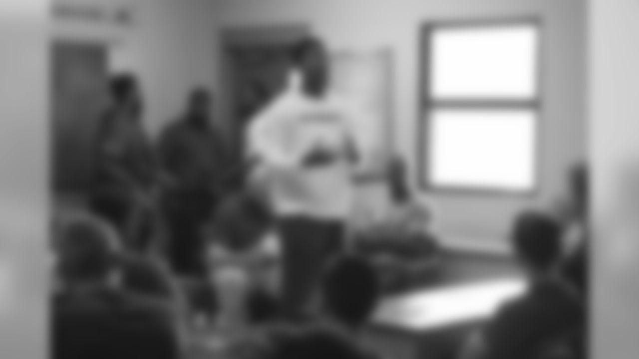 TAMPA, FL- NOVEMBER 06, 2018 - Quarterback Jameis Winston #3 during the Tampa Bay Buccaneers Social Justice Program visit to Tampa Juvenile Facility in Tampa, FL. Photo By Kyle Zedaker/Tampa Bay Buccaneers