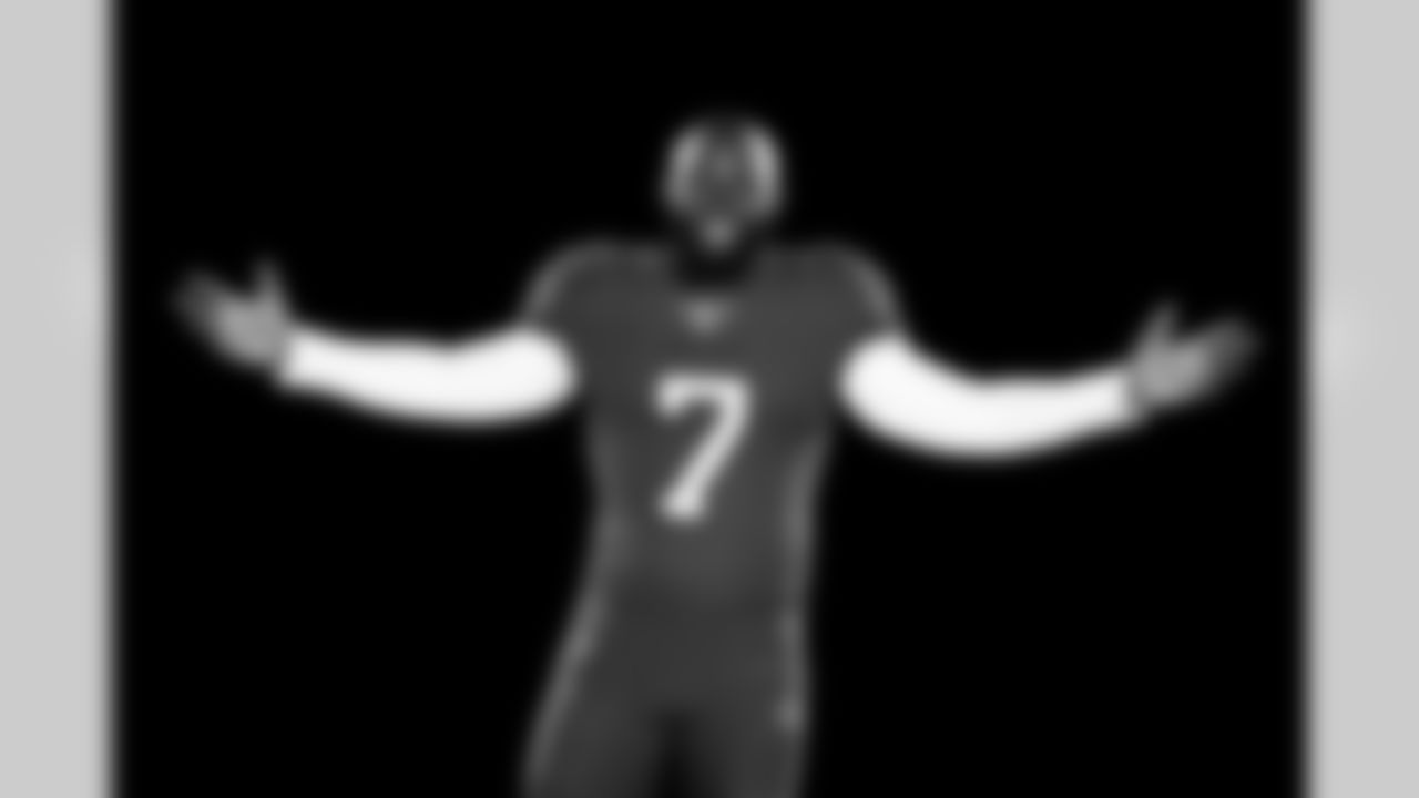 TAMPA, FL - June 07, 2021 - Running Back Leonard Fournette #7 of the Tampa Bay Buccaneers during 2021 Asset Shoot. Photo By Kyle Zedaker/Tampa Bay Buccaneers