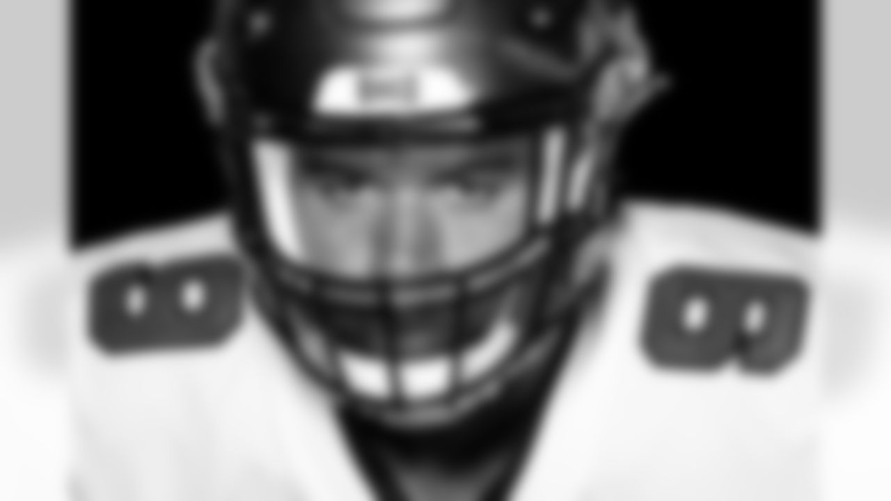 TAMPA, FL - June 06, 2021 - Outside Linebacker Joe Tryon #9 of the Tampa Bay Buccaneers during 2021 Asset Shoot. Photo By Kyle Zedaker/Tampa Bay Buccaneers