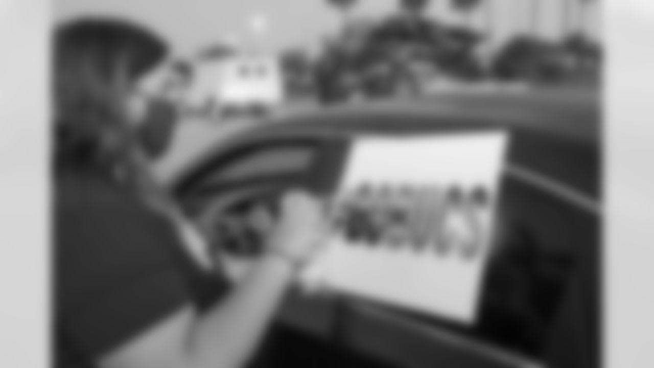 210122_MC_Drive_Through_039