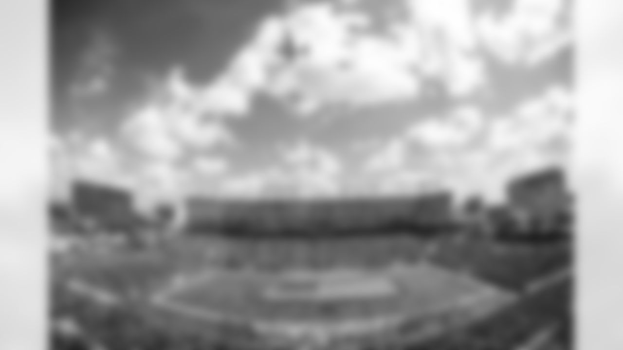 Dolphins vs. Bucs