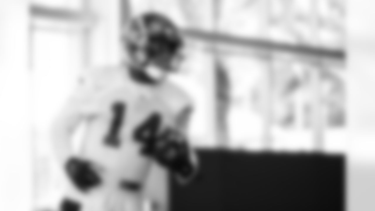 TAMPA, FL- DECEMBER 18, 2020 - Wide Receiver Chris Godwin #14 of the Tampa Bay Buccaneers during practice at AdventHealth Training Center. Photo By Tori Richman/Tampa Bay Buccaneers
