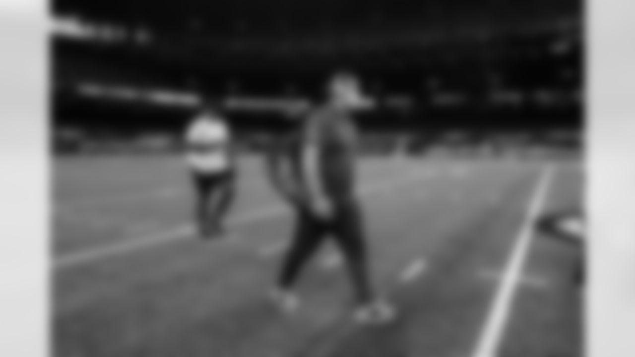 Tackle Tristan Wirfs and Guard Ali Marpet arrive for Bucs vs. Saints, Week One