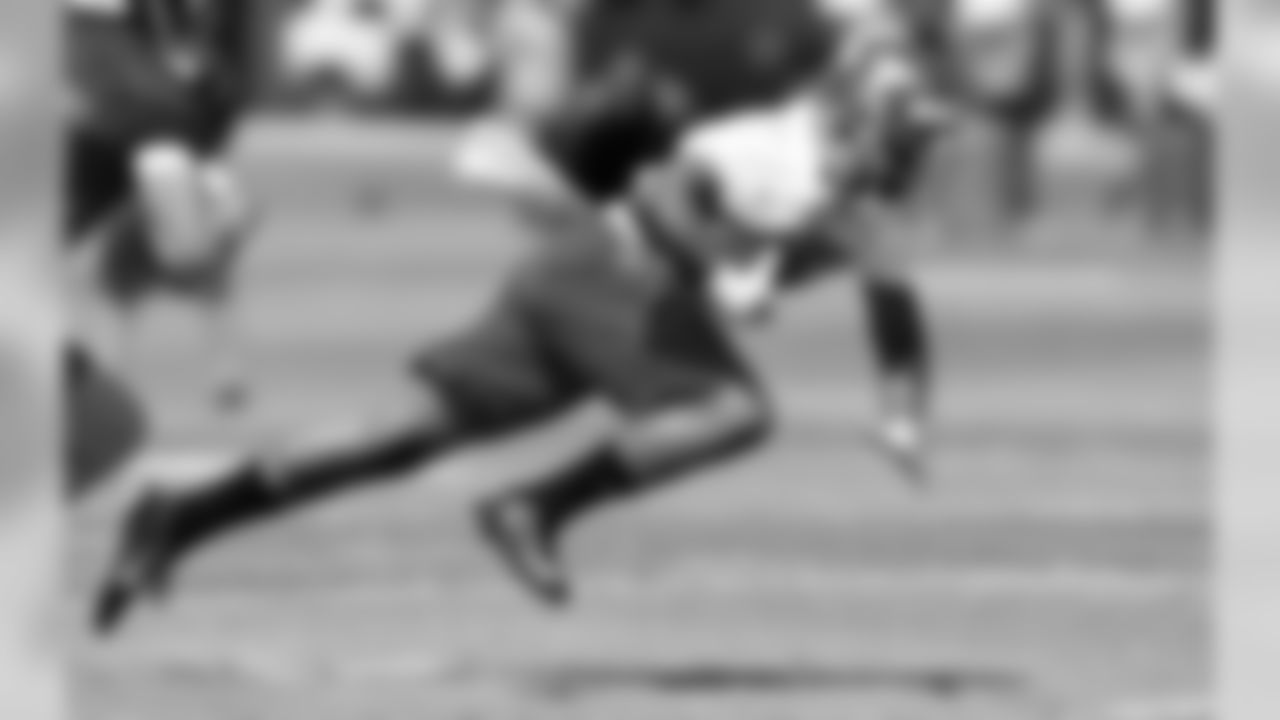WR Chandler Jones