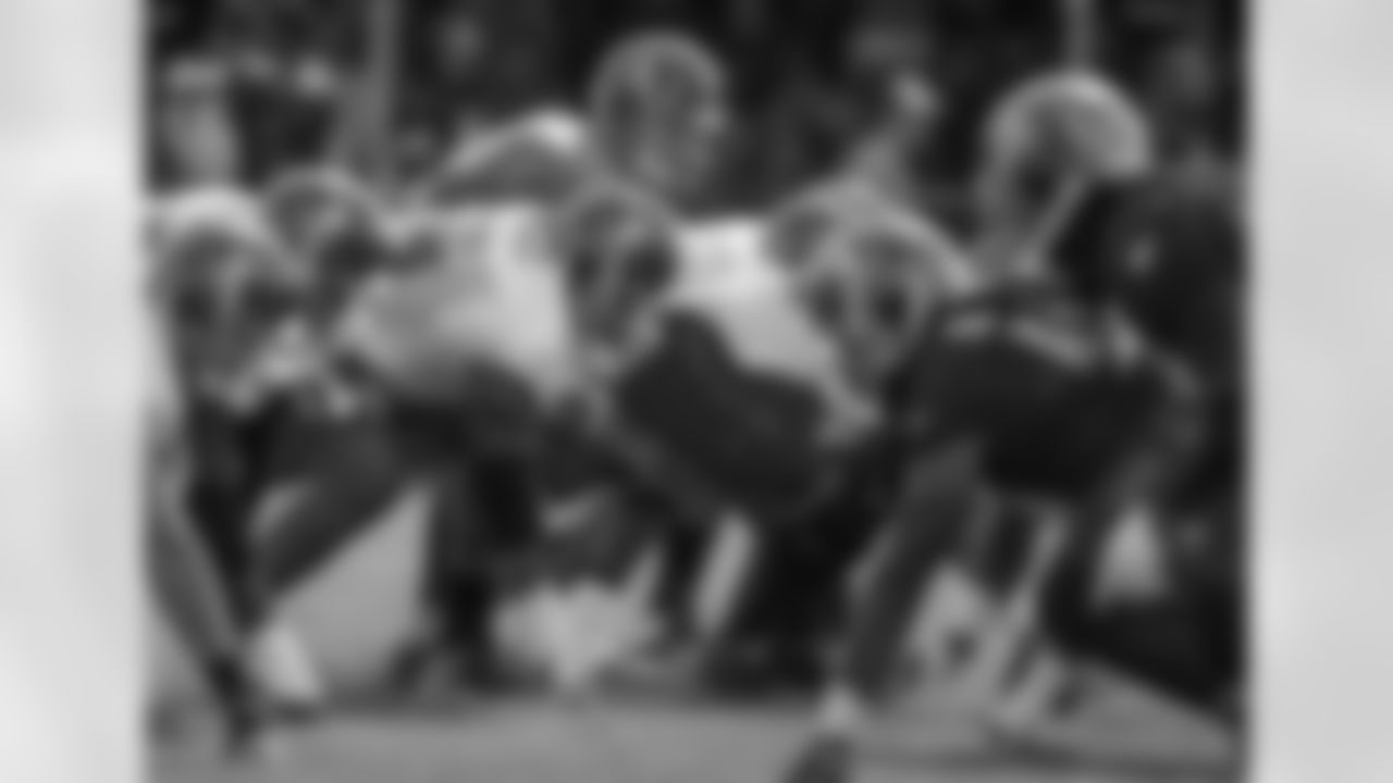 QB Josh McCown #12