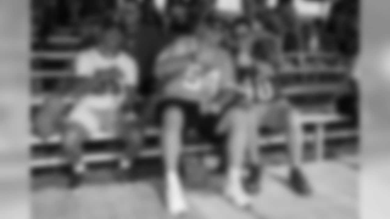 190805_TR_TrainingCamp9_fans052