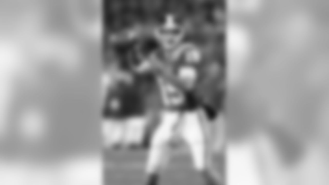 14 QB Sean Renfree