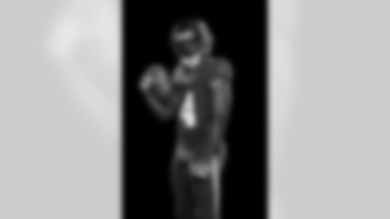 TAMPA, FL - June 06, 2021 - Wide Receiver Chris Godwin #14 of the Tampa Bay Buccaneers during 2021 Asset Shoot. Photo By Kyle Zedaker/Tampa Bay Buccaneers