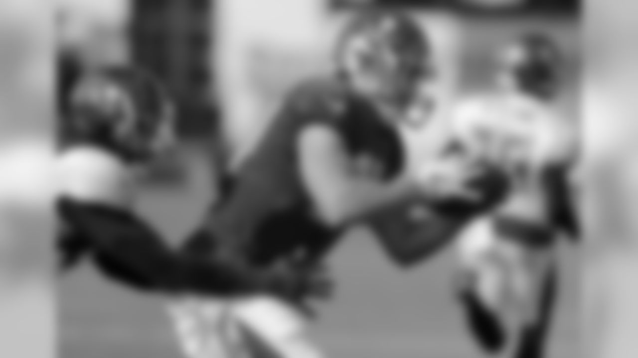 TE Cameron Brate