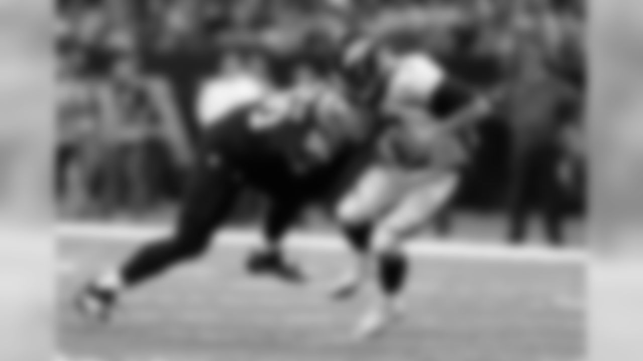 90 DRT Nick Fairley (77.9)