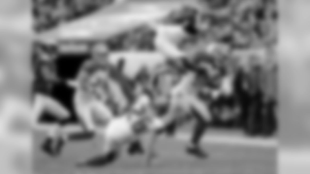 S Chris Conte, CB Sterling Moore, LB Lavonte David