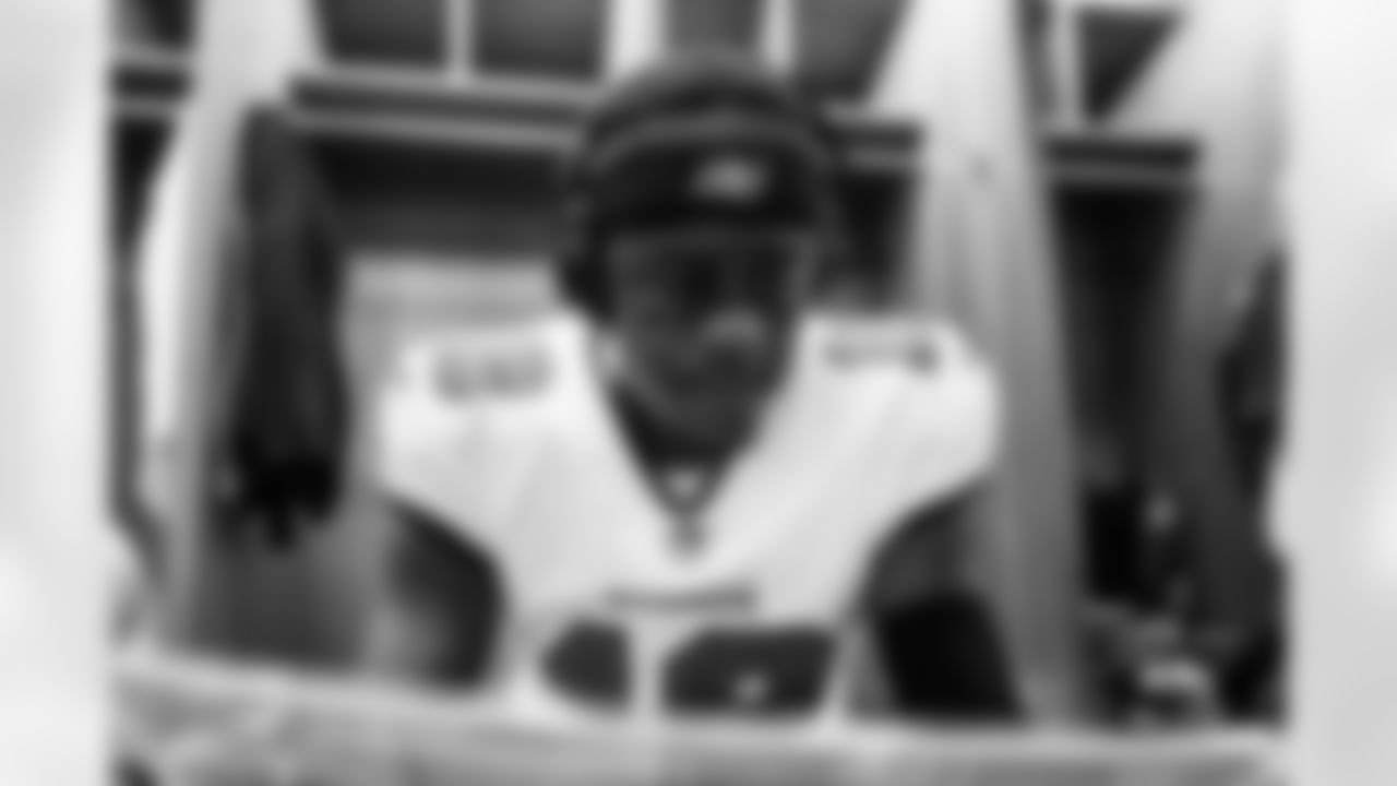 NASHVILLE, TN - August 20, 2022 - Wide Receiver Tyler Johnson #18 of the Tampa Bay Buccaneers before the preseason game between the Tampa Bay Buccaneers and Tennessee Titans at Nissan Stadium. The Buccaneers lost the game, 13-3. Photo By Kyle Zedaker/Tampa Bay Buccaneers