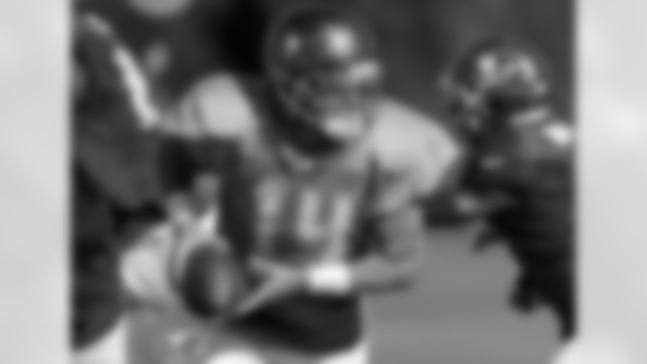 QB Ryan Fitzpatrick