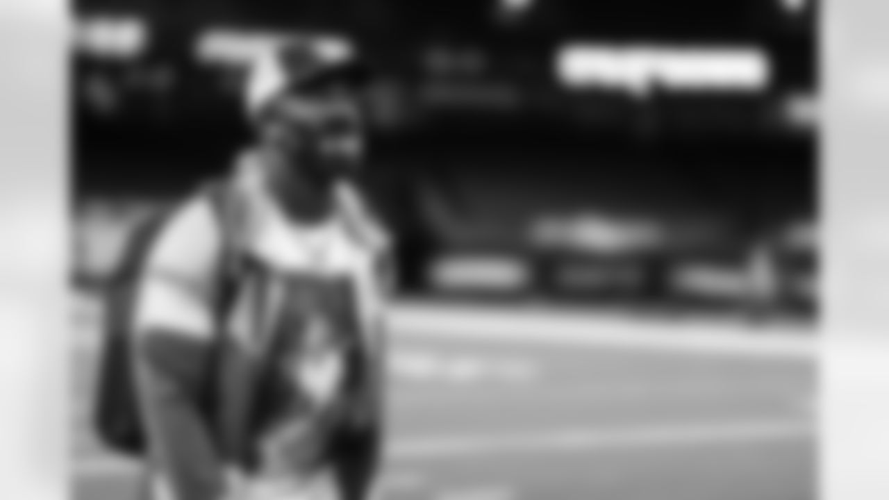 Inside Linebacker Devin White arrives for Bucs vs. Saints, Week One