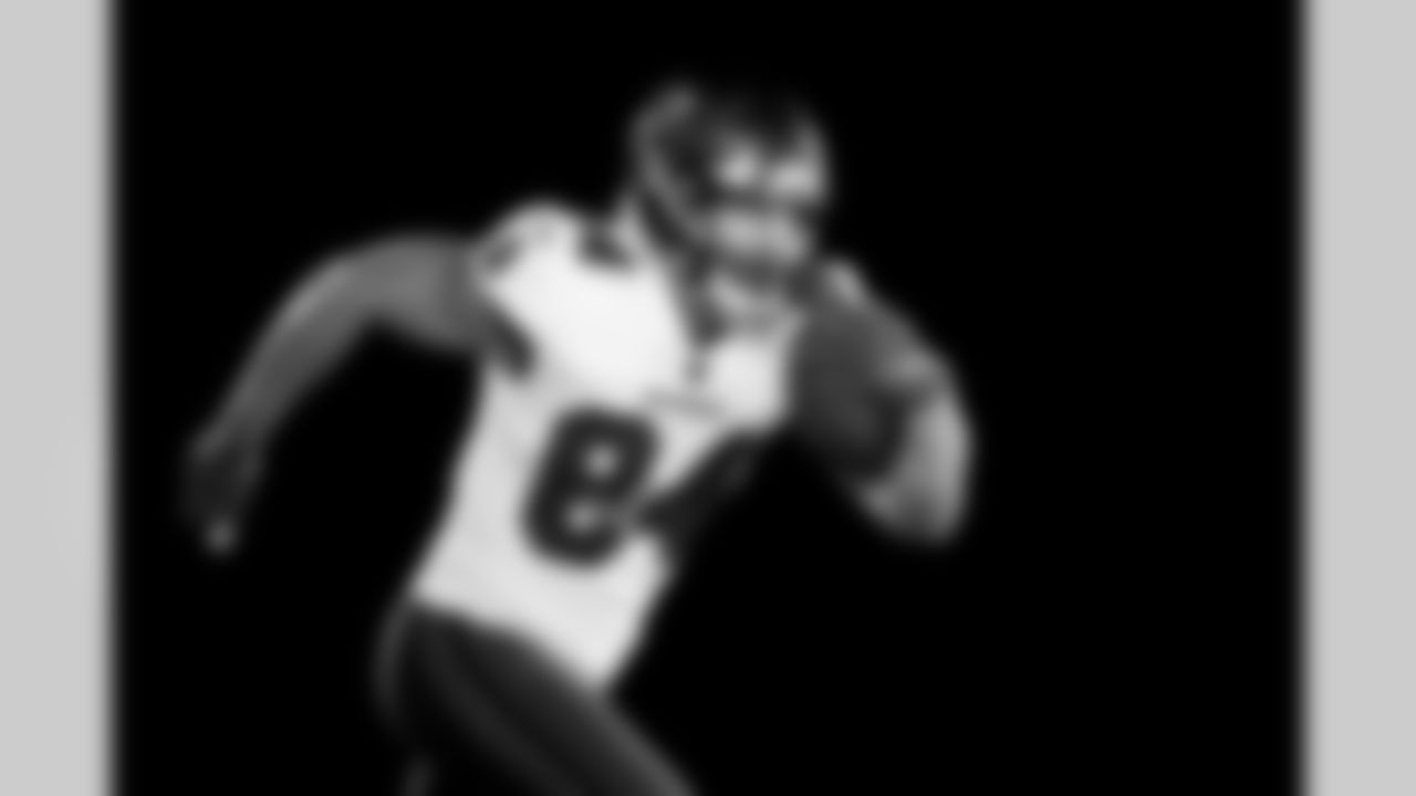 TAMPA, FL - June 07, 2021 - Tight End Cameron Brate #84 of the Tampa Bay Buccaneers during 2021 Asset Shoot. Photo By Kyle Zedaker/Tampa Bay Buccaneers