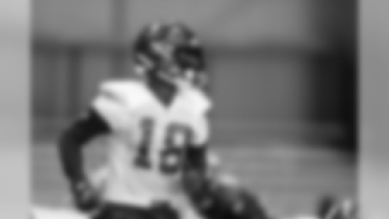 18\TAMPA, FL - AUGUST 19, 2020 - \ during day 14 of 2020 Training Camp practice at AdventHealth Training Center. Photo By Kyle Zedaker/Tampa Bay Buccaneers