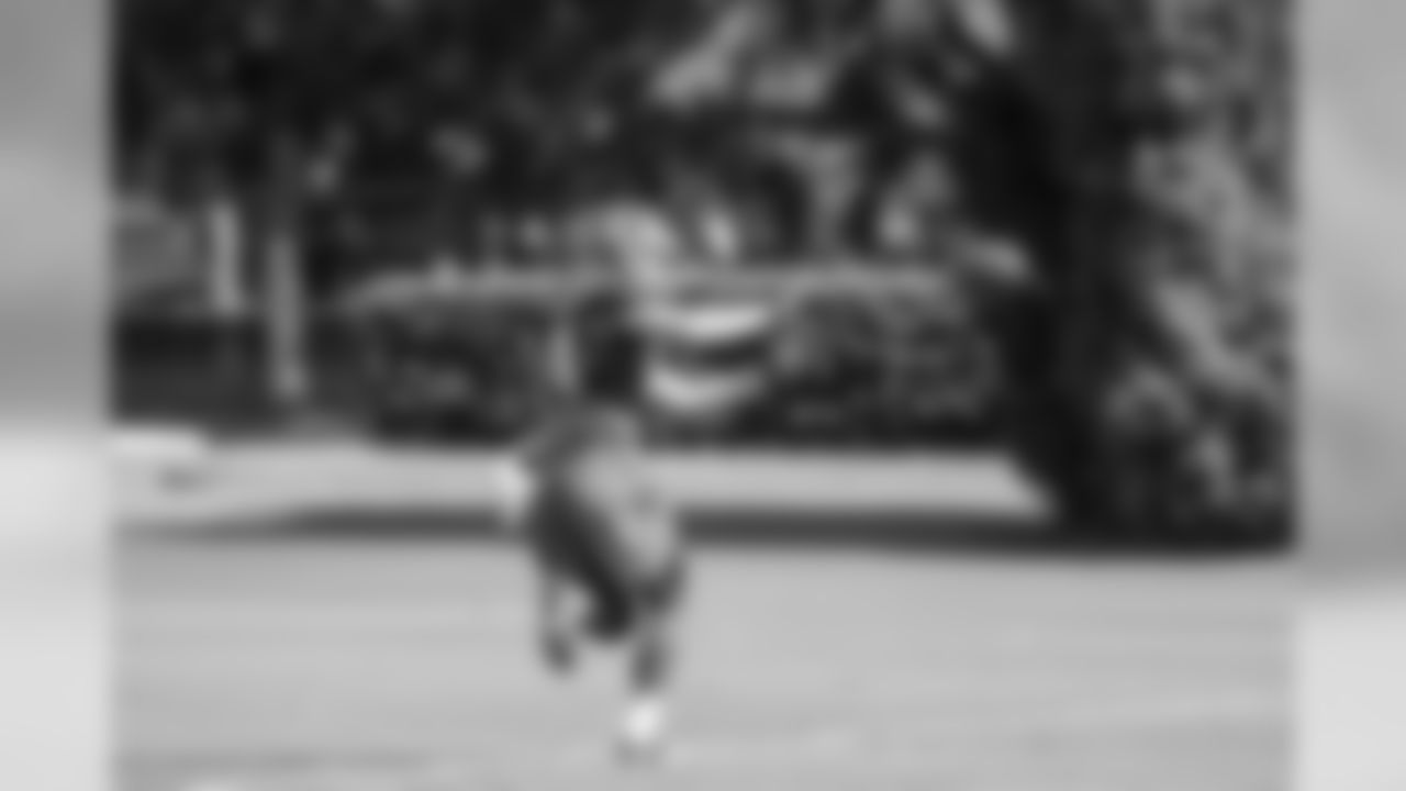 11 WR Adam Humphries