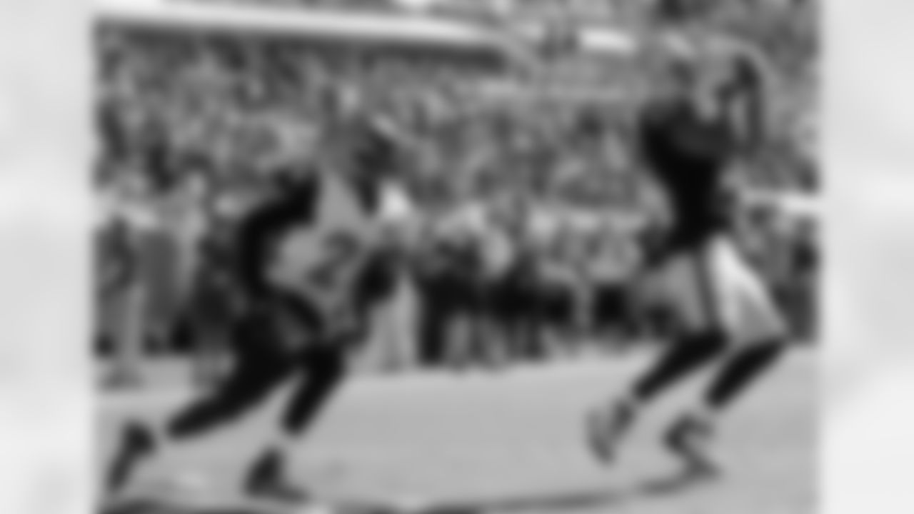 15 WR Michael Crabtree (82.1)