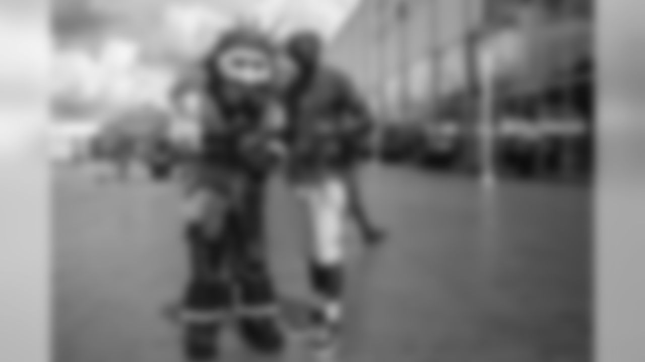 190806_TR_TrainingCamp10_Fans_003